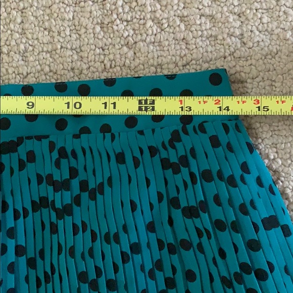 BCBGeneration flowy polka dot skirt size small - Picture 7 of 8